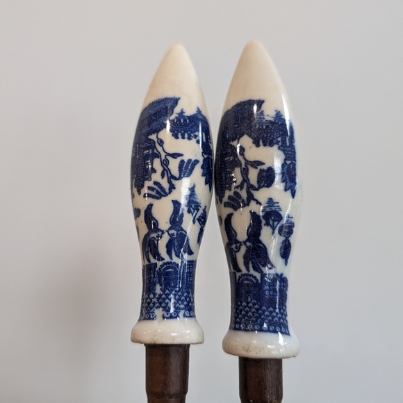 Blue Willow salad servers - Picture 2 of 9